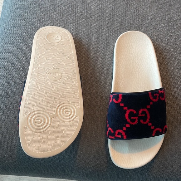 Gucci Fall Slides - Picture 2 of 3